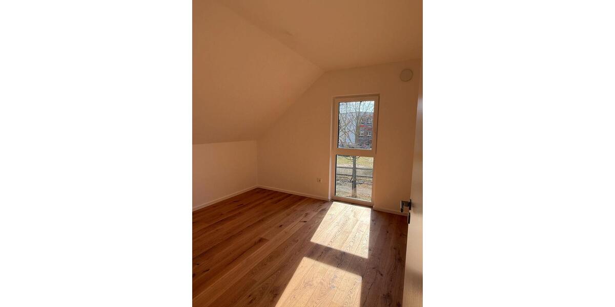 Einfamilienhaus Haselbachtal - 5 Zimmer, 150 m&sup2;, 2.000&euro; | Angebot:26548525