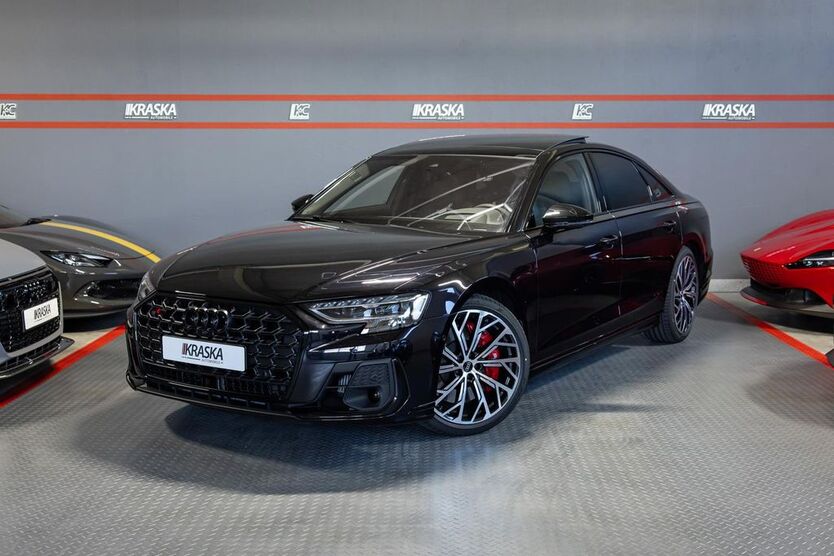 Audi S8 1.030 km 124.950 € Germaringen 87656