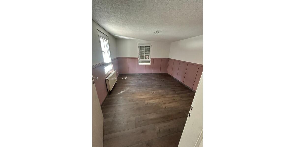 Erdgeschoßwohnung Horb am Neckar - 5 Zimmer, 110 m&sup2;, 1.100&euro; | Angebot:26339933