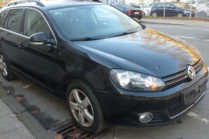 VW Golf 178.000 km 3.500 &euro; Essen 45144