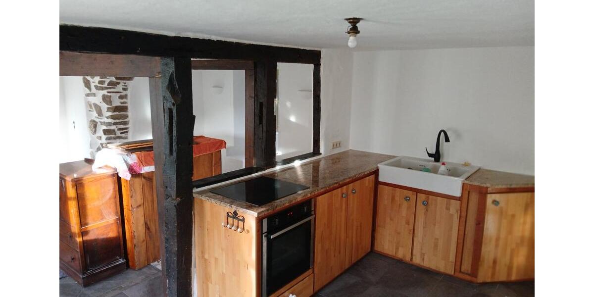 Bauernhaus, Landhaus Antweiler - 5 Zimmer, 130 m&sup2;, 1.200&euro; | Angebot:25715295