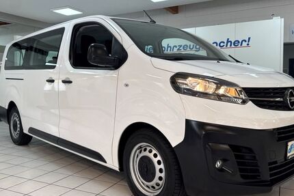 Opel Vivaro 82.000 km 20.988 &euro; Rheinbach 53359