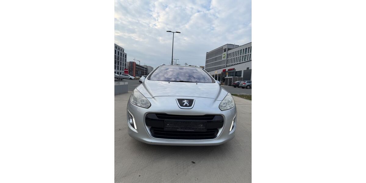 Peugeot 308 195.000 km 4.190 &euro; Nürnberg 90439