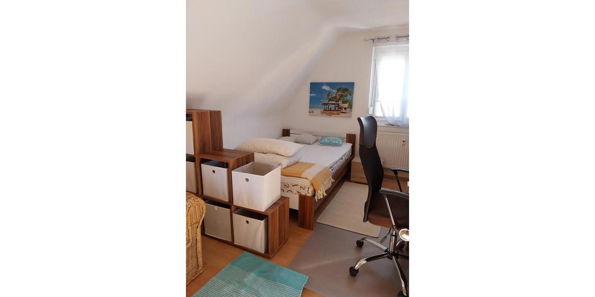 Dachgeschoßwohnung Villingen-Schwenningen Schwenningen - 2 Zimmer, 70 m&sup2;, 430&euro; | Angebot:25329975
