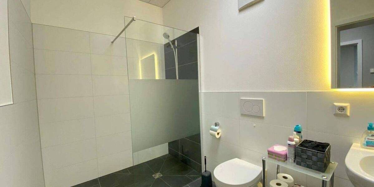 Gewerbeobjekt Bretten - 3 Zimmer, 73 m&sup2;, 330.000&euro; | Angebot:26450552