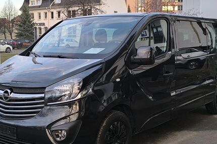 Opel Vivaro 124.700 km 15.999 &euro; Chemnitz 09120