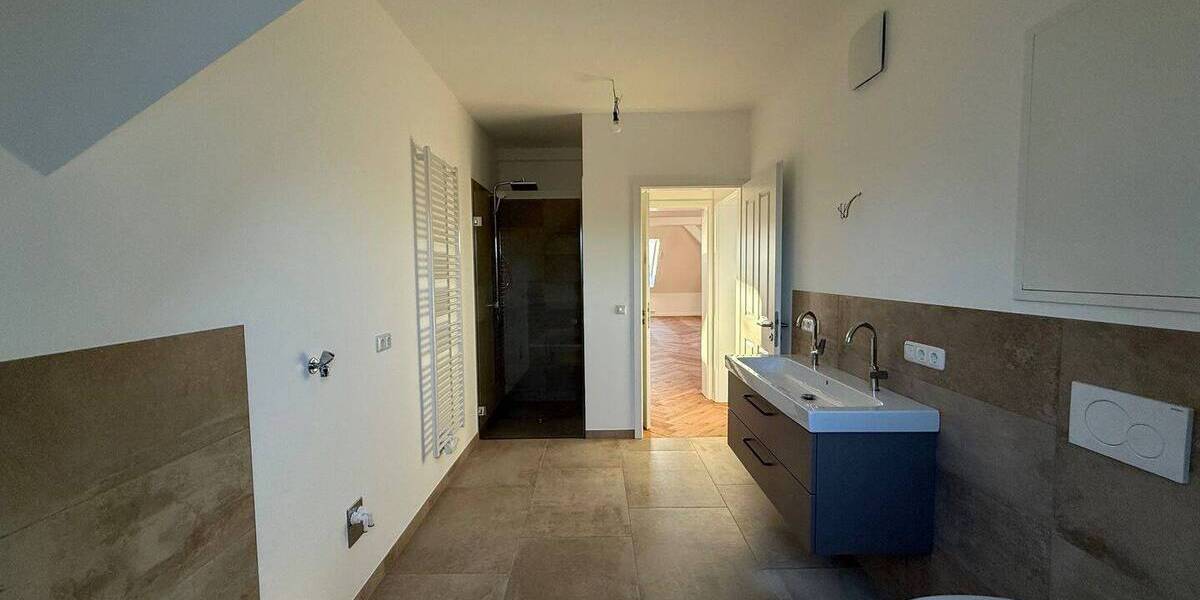 Etagenwohnung Lüneburg Neu Hagen - 2 Zimmer, 115 m&sup2;, 1.910&euro; | Angebot:25698792
