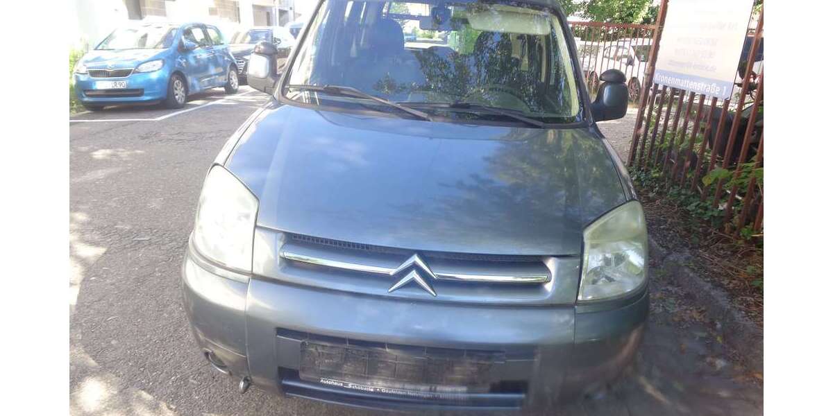Citroen Berlingo 216.620 km 999 &euro; Freiburg 79100