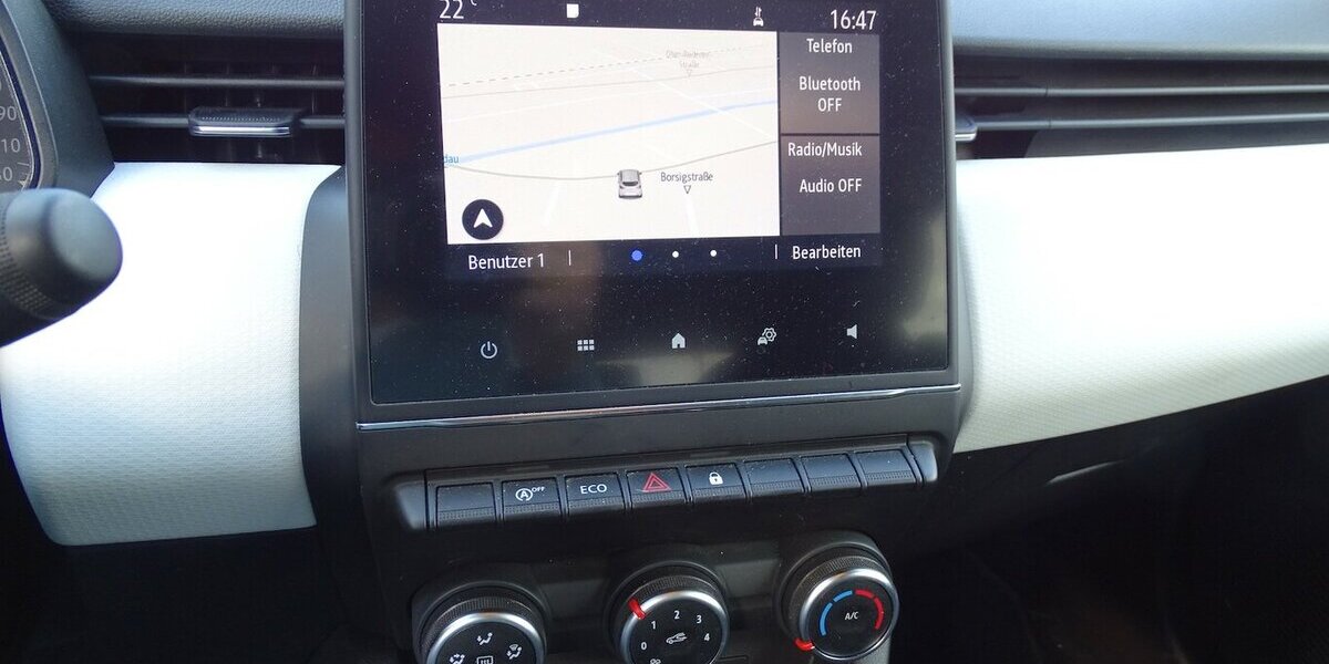 Renault Clio 1,0l Evolution Navi Rückfahrkamera, Einparkhi 31.015 km 12.790 &euro; Rodgau 63110