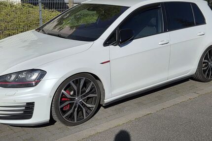 VW Golf 195.000 km 14.999 &euro; Aachen 52066