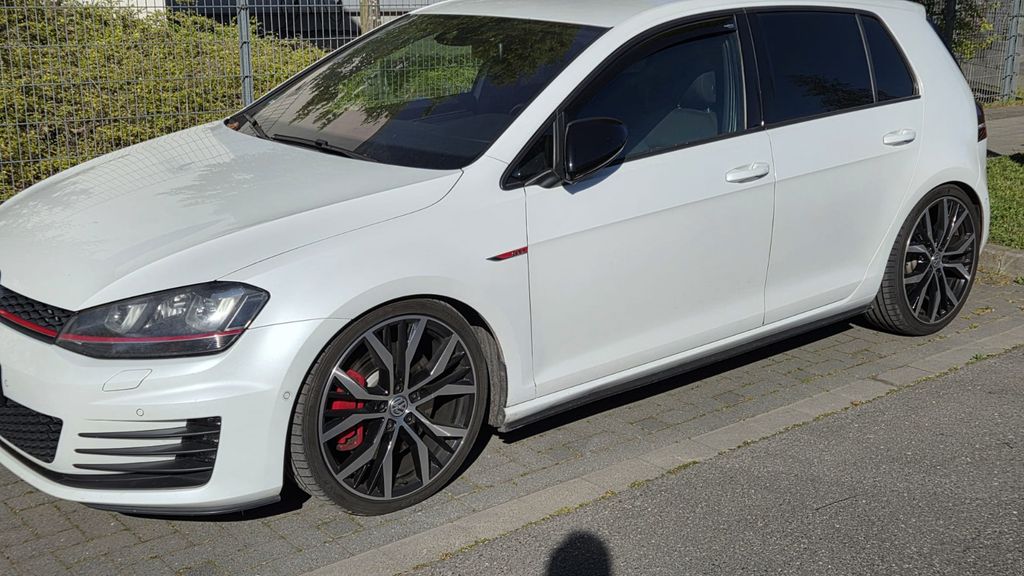 VW Golf 195.000 km 14.999 &euro; Aachen 52066