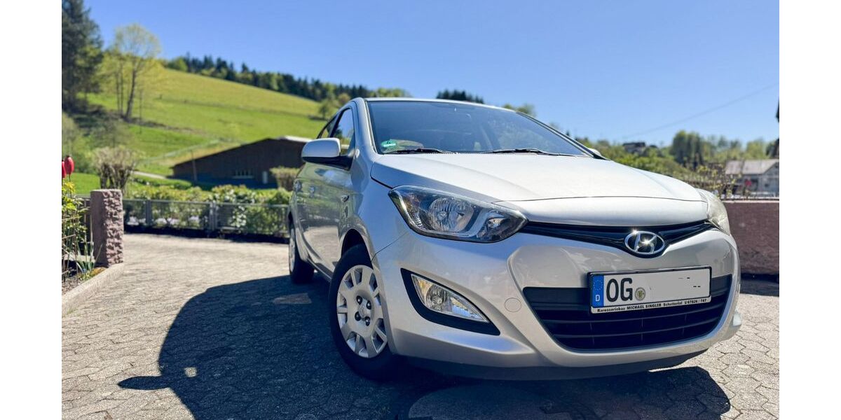 Hyundai i20 117.827 km 3.850 &euro; Biberach 77781