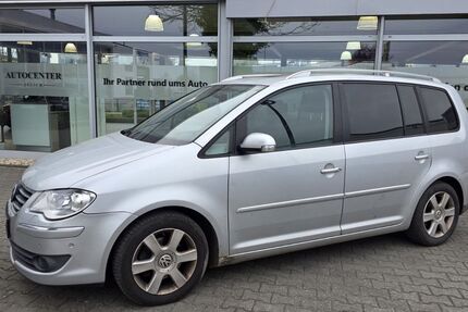 VW Touran 245.000 km 2.999 &euro; Jülich 52428