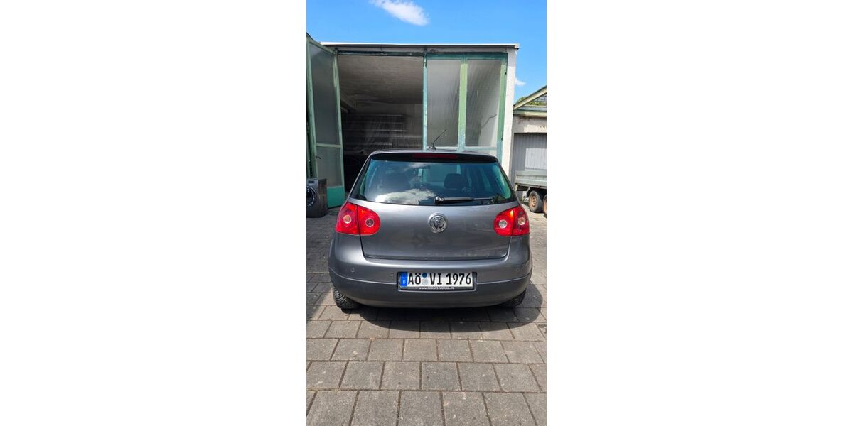 VW Golf 283.533 km 4.700 &euro; Altötting 84503