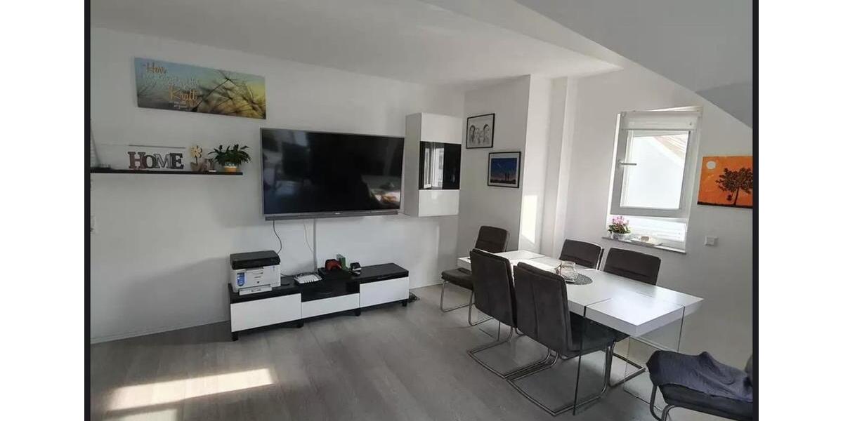 Dachgeschoßwohnung Bad Rappenau - 4 Zimmer, 125 m&sup2;, 1.300&euro; | Angebot:26416215