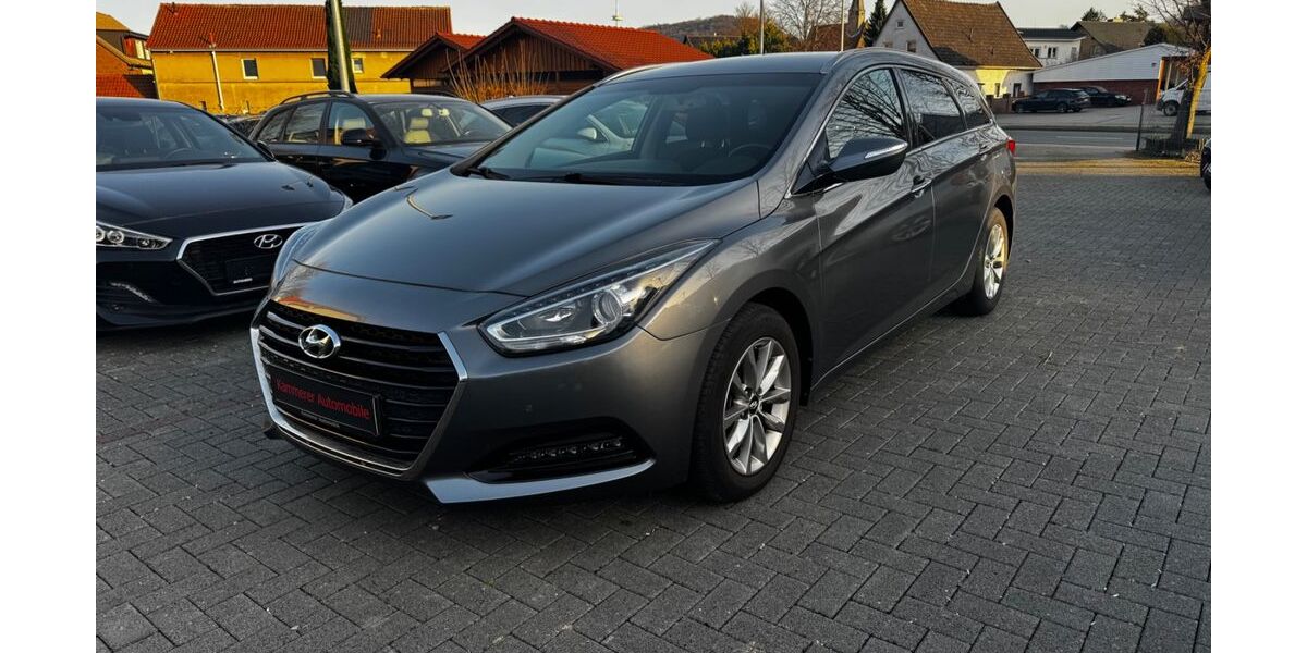 Hyundai i40 93.400 km 11.750 &euro; Porta Westfalica 32457