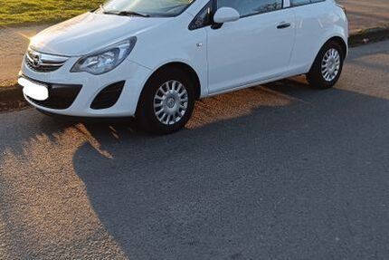 Opel Corsa 90.200 km 3.900 &euro; Duisburg 47179
