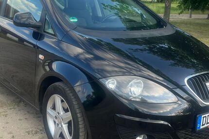 Seat Altea 156.200 km 4.900 &euro; Dresden 01239