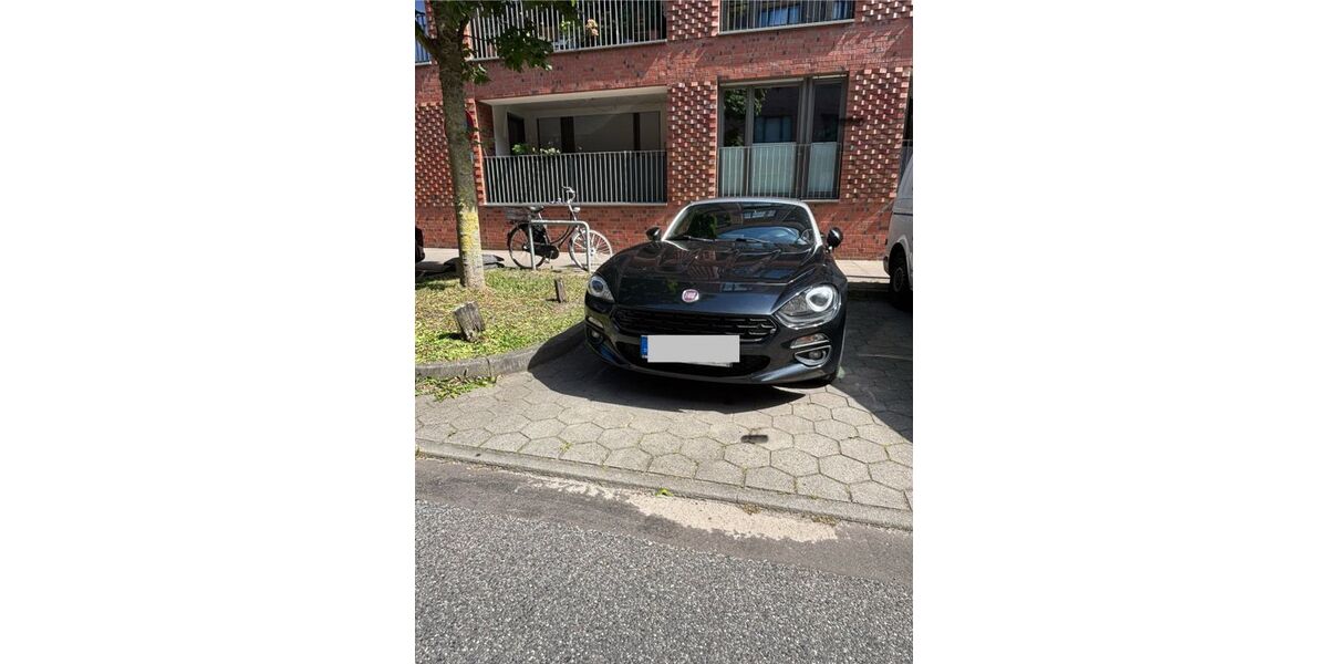 Fiat 124 Spider 106.000 km 14.400 &euro; Hamburg 22303