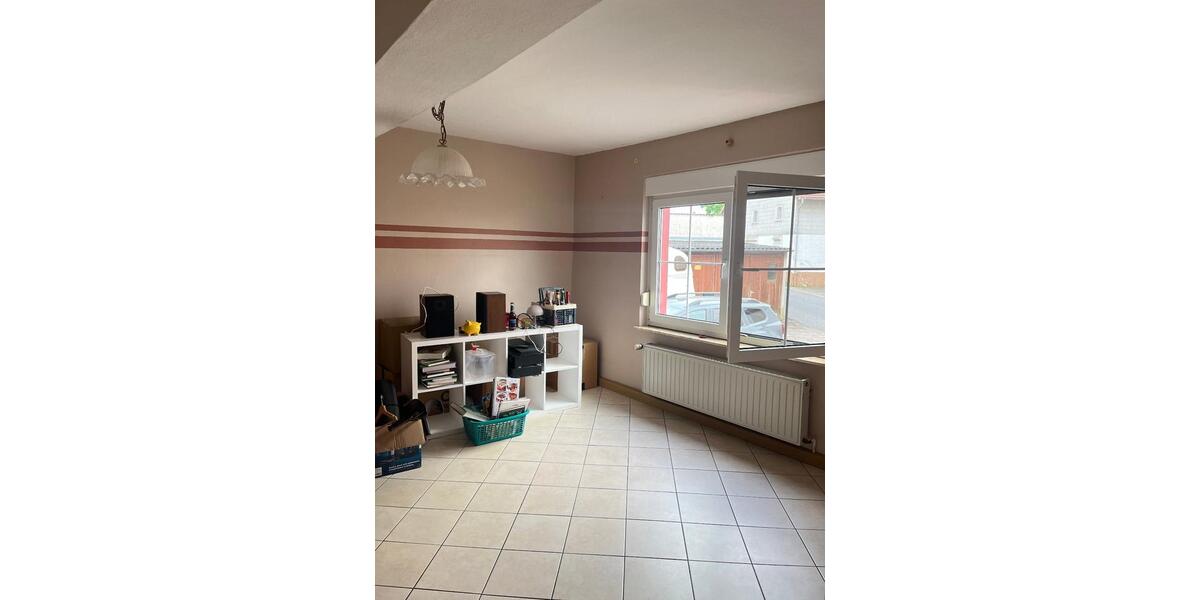 Bauernhaus, Landhaus Schenklengsfeld - 6 Zimmer, 156 m&sup2;, 120.000&euro; | Angebot:26857849