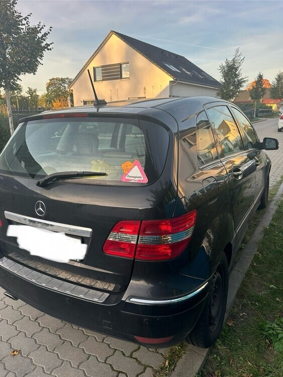 Mercedes-Benz B 150 123.000 km 8.800 € Berlin 10178