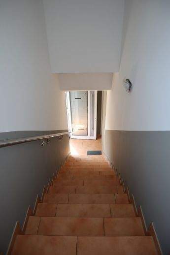 **Helle 2 Zimmerwohnung mit separatem Eingang und Balkon. Ausschließlich für den Einpersonenhaushalt!** 2 zimmer