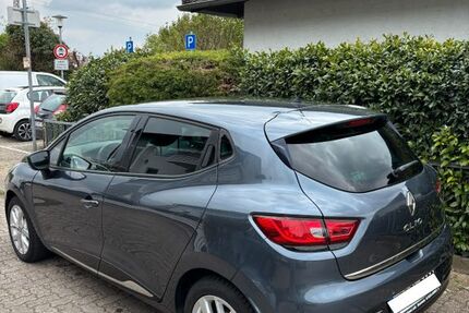 Renault Clio 77.000 km 8.500 &euro; Frankfurt am Main 60318