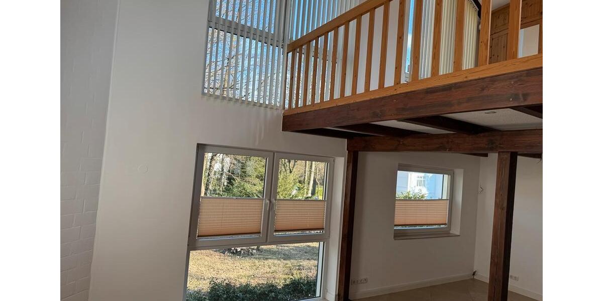 Außergewöhnliche 3 Etagen Maisonette mit offenen Wohnkonzept 3.5 zimmer