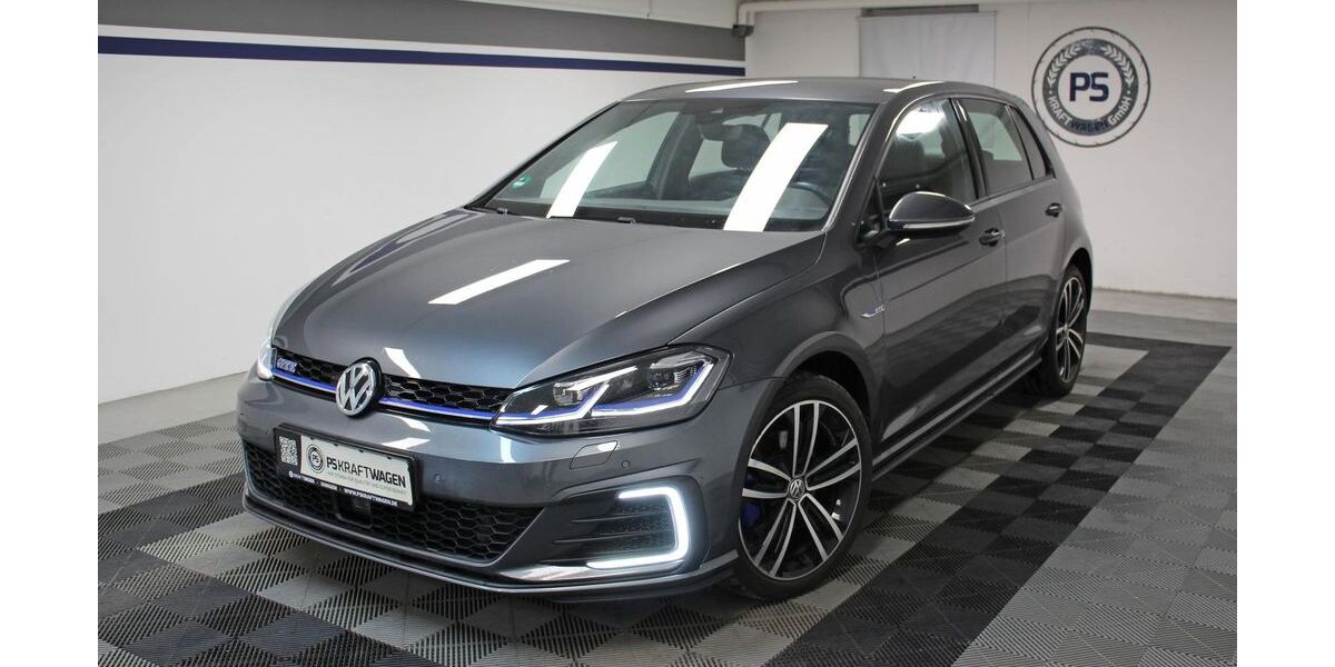 VW Golf 62.900 km 18.990 &euro; Uhingen 73066