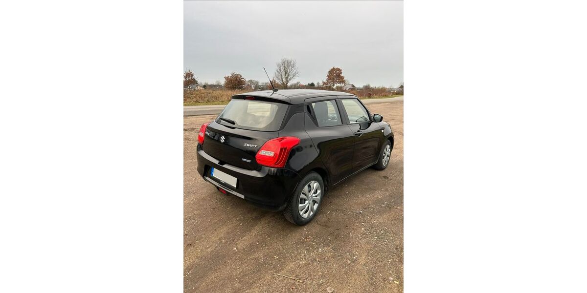 Suzuki Swift 56.000 km 12.200 &euro; Husum 25813