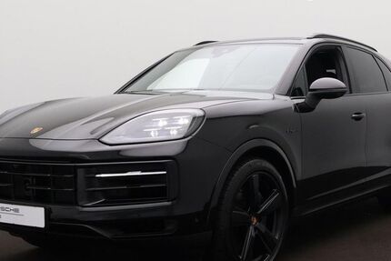 Porsche Cayenne 22.000 km 114.900 &euro; Groningen 9723 