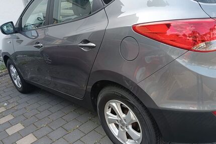 Hyundai ix35 184.000 km 6.950 € Bad Orb 63619