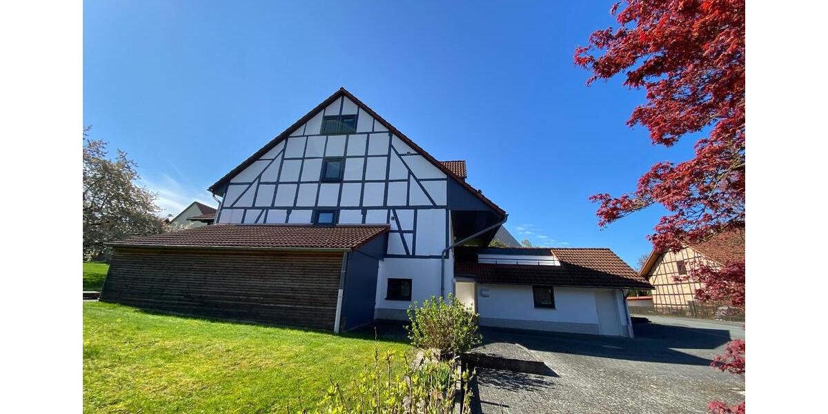 Einfamilienhaus Naumburg - 7.5 Zimmer, 200 m&sup2;, 372.000&euro; | Angebot:26926482
