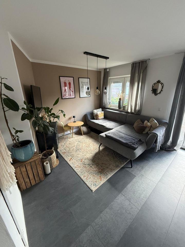 Schöne DreiZimmerwohnung im 1. Obergeschoss