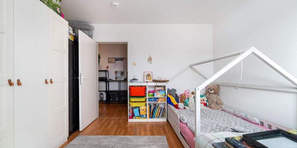 Wohnen am Wasser - Lichtdurchflutete 2-Zimmer-Wohnung mit Balkon und Aufzug 2 zimmer