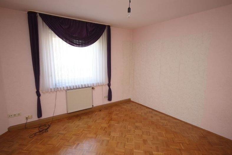 Schönes, sonniges Einfamilienhaus mit Terrasse, Einbauküche und Stellplatz in Eschwege 3 zimmer