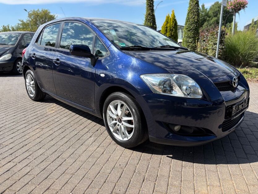 Toyota Auris 144.000 km 4.300 € Erfurt 99085