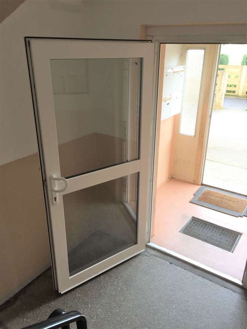 Neu, 5 Zimmer WG geeignet, frisch renoviert mit Balkon! 5 zimmer