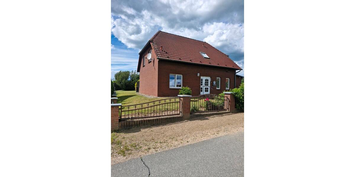 Einfamilienhaus Grevesmühlen - 7 Zimmer, 170 m&sup2;, 350.000&euro; | Angebot:26915885