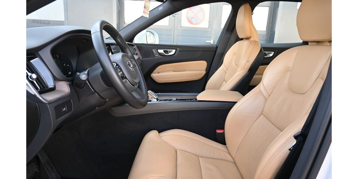 Volvo XC60 76.800 km 36.400 &euro; Jüterbog 14913