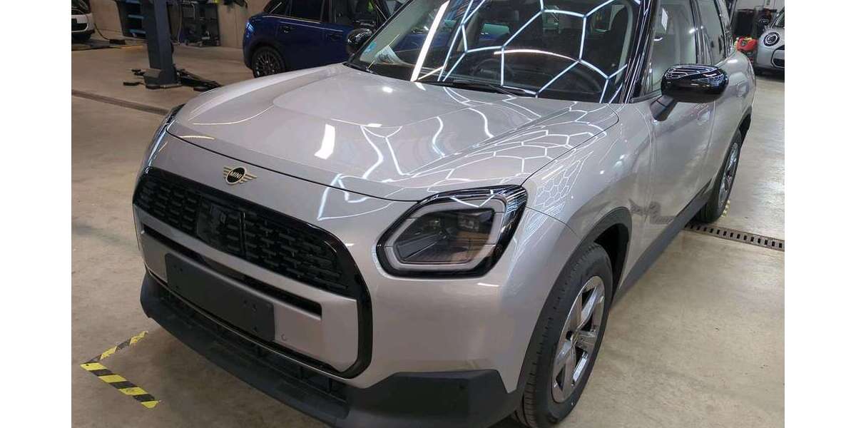 Mini Countryman C 3.988 km 35.706 &euro; München 80788