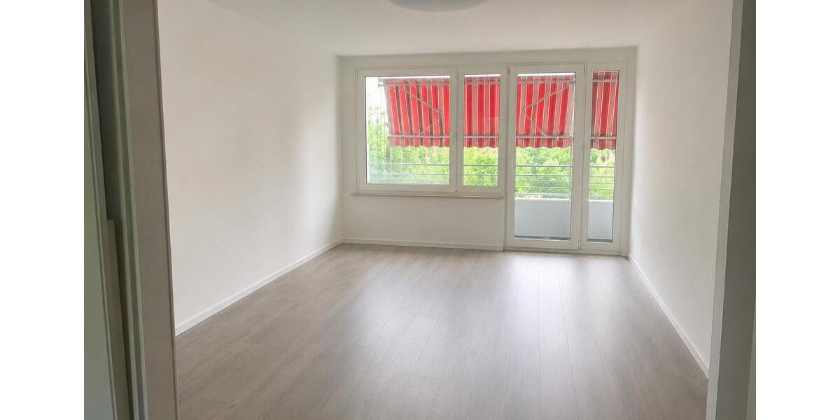 Etagenwohnung Hamm (Sieg) - 3 Zimmer, 82 m&sup2;, 190.000&euro; | Angebot:27157666
