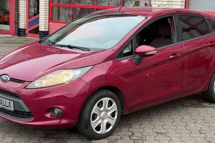 Ford Fiesta 82.300 km 3.950 &euro; Braunschweig 38112