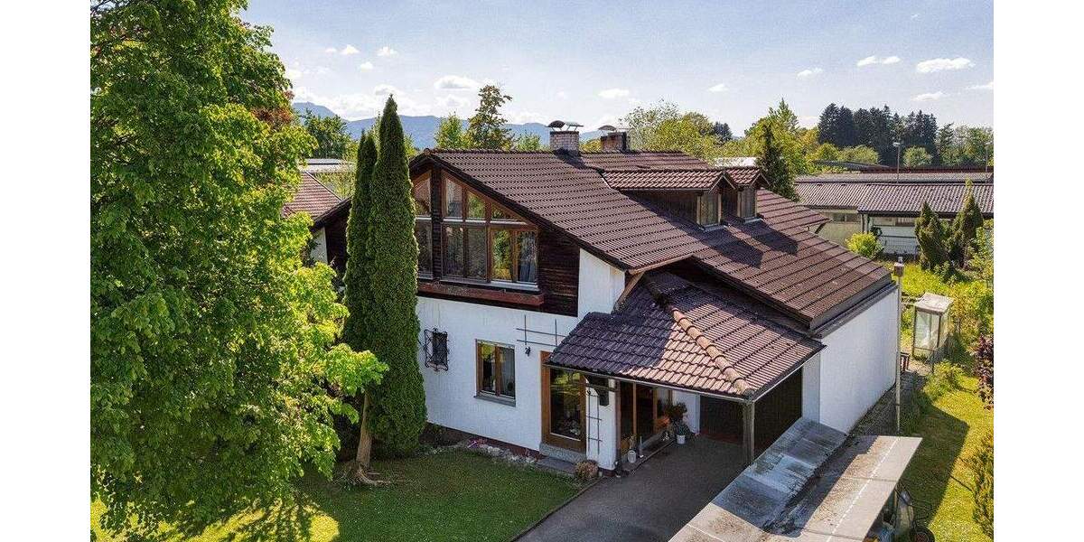 Einfamilienhaus Raubling Pfraundorf - 7 Zimmer, 241 m&sup2;, 1.090.000&euro; | Angebot:25070277