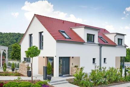 DHH in Fellbach- Öffingen, alternativ EFH zimmer