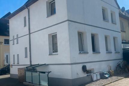 Ein- Zweifamilienhaus in ruhiger Lage