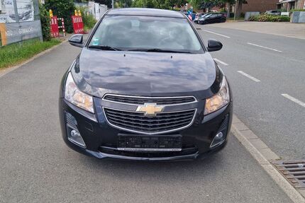 Chevrolet Cruze 161.628 km 3.200 &euro; Düsseldorf 40549