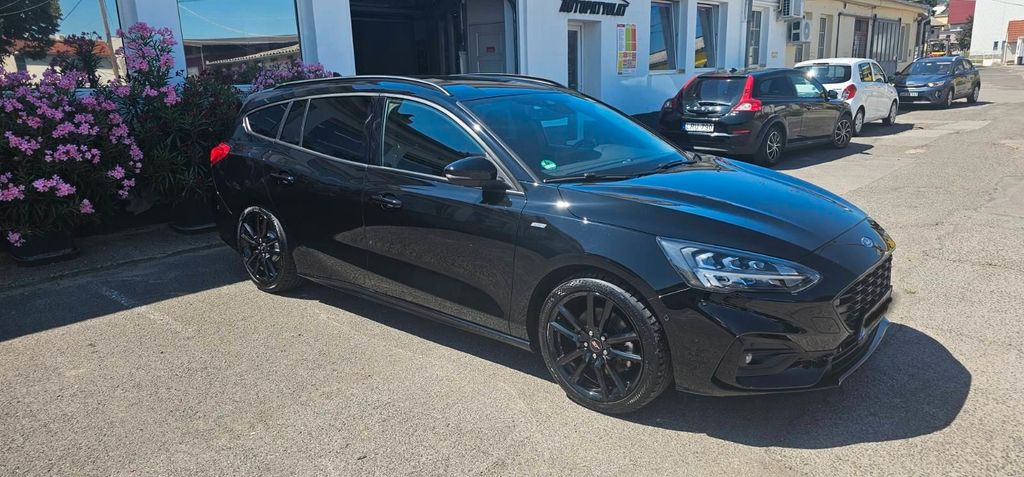 Ford Focus 104.000 km 12.999 &euro; Kaiserslautern/Erfenbach 67659