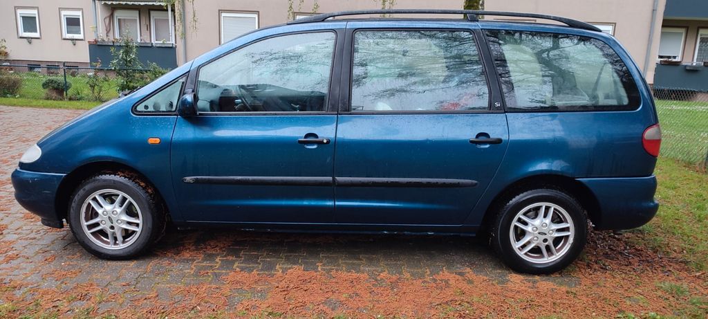 Ford Galaxy 190.700 km 1.500 € Krefeld 47804