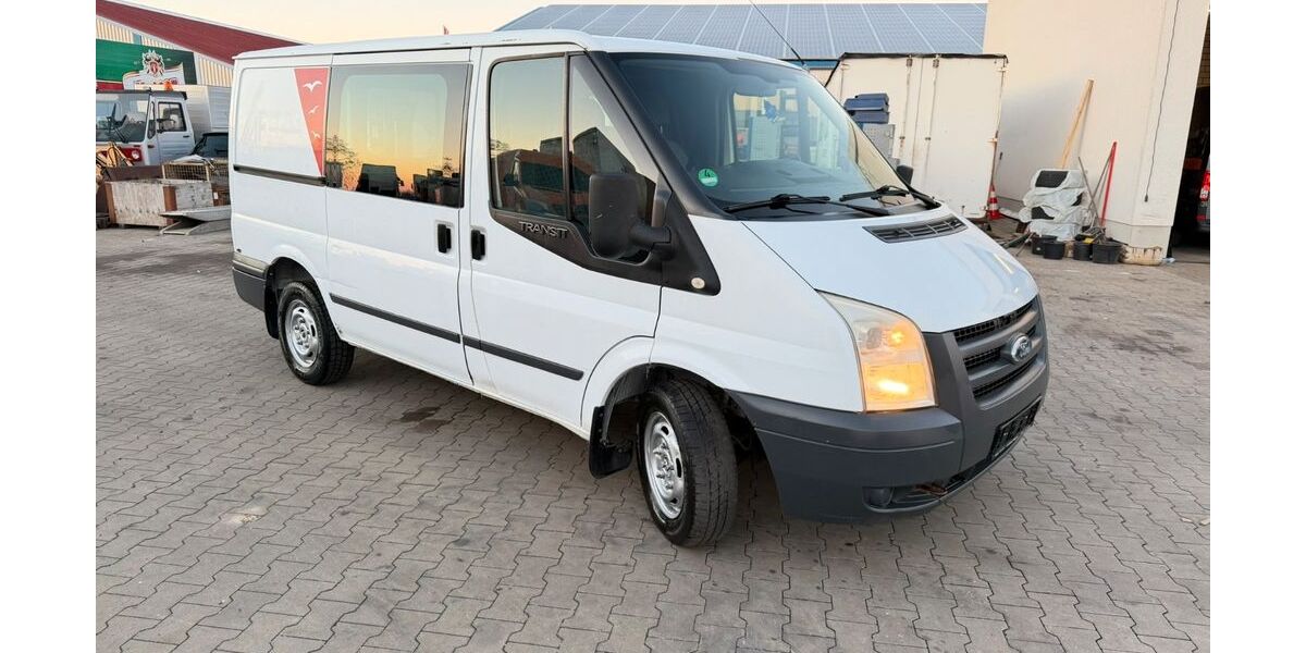 Ford Transit 180.000 km 3.990 € Großschirma 09603
